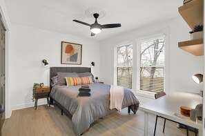 2 chambres, bureau, fer et planche à repasser, Wi-Fi gratuit