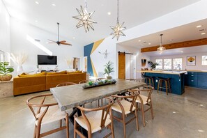 تناول الطعام