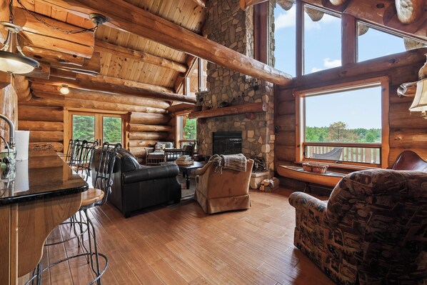 Smart TV, fireplace, table tennis