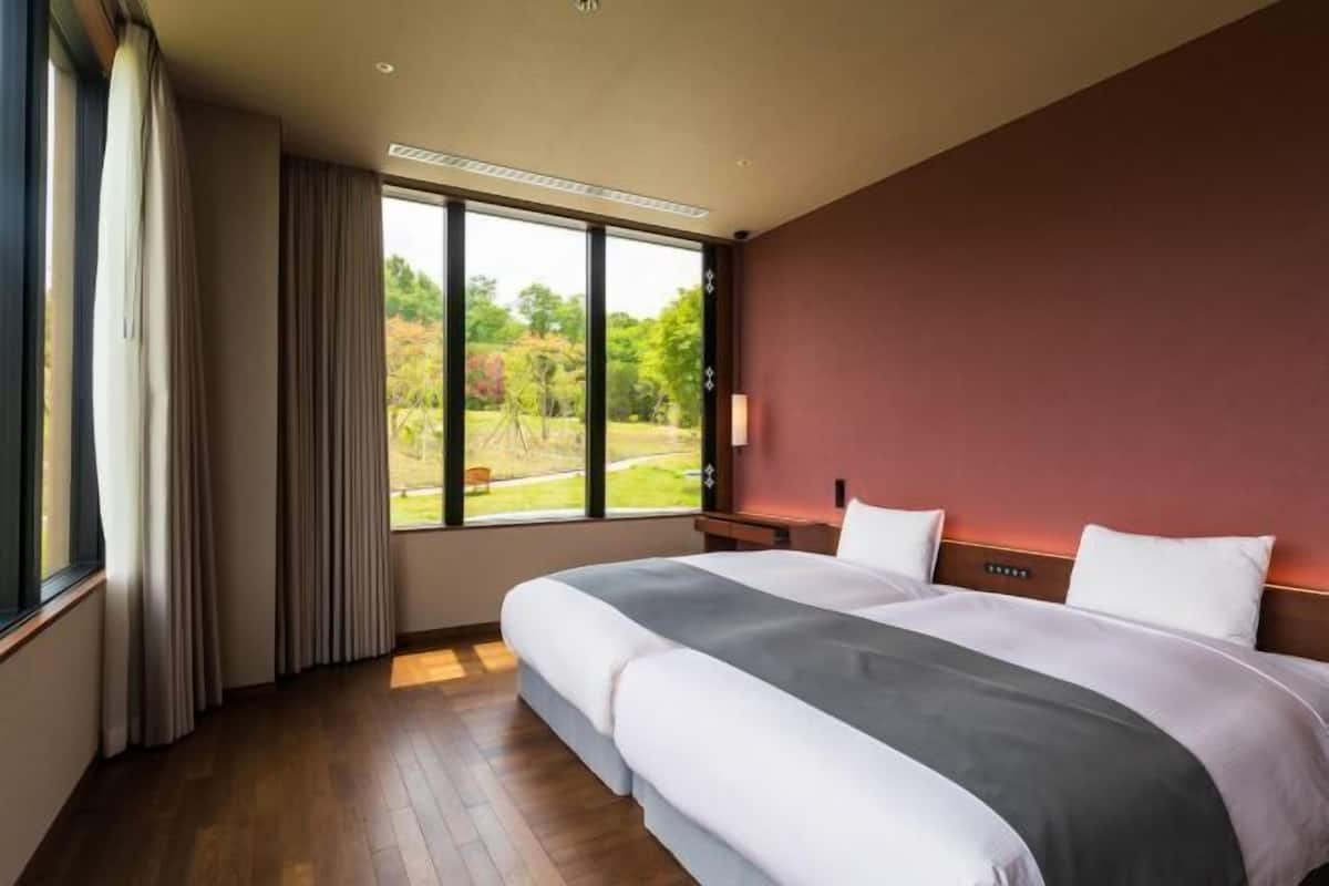 1 quarto, roupas de cama premium, cofres nos quartos