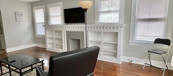 Historical Spacious 1-Bedroom Apartment