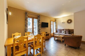 TV - Vallorcine Buet 33 ski in / ski out, Vallorcine (Argentiere), France (Vallorcine (Argentiere))