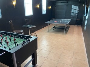 Games room - Upscale Luxury Estate (Las Vegas)
