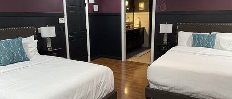 4 bedrooms, WiFi, bed sheets