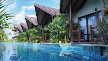 Luxury Room, 1 King Bed, Pool View, Poolside | Egyptian cotton sheets, premium bedding, memory-foam beds, minibar