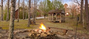 Mountain Hideaway at Cabins in the Clouds!