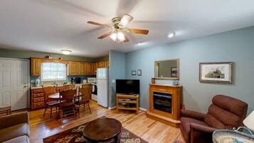 TV, fireplace, DVD player, offices