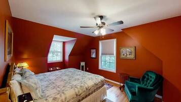 3 soverom, strykejern/-brett, wi-fi og sengetøy