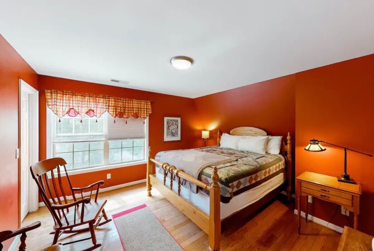 3 soverom, strykejern/-brett, wi-fi og sengetøy