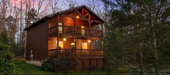 Sweet Seclusion at Cabins in the Clouds!