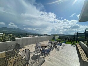 Terrace/patio - Luxury Condo just steps away from Antigua (Santa lucia milpas altas)