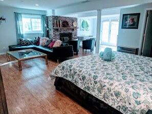 2 slaapkamers, reisbedje, gratis wifi, beddengoed