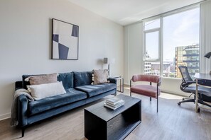 TV, stereo - Classic San Jose 1BR w/ Gym, Pool & W/D, nr San Pedro Sq, by Blueground (San Jose)