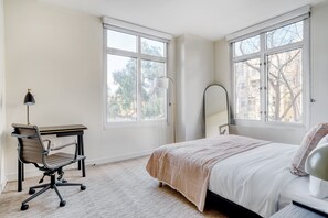 2 chambres, fer et planche à repasser, Wi-Fi, literie fournie