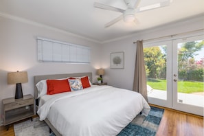 4 bedrooms, desk, iron/ironing board, travel crib - Updated Eastside home near Montecito w/HotTub, gated yard, 2 car garage, EV Chgr (Santa Barbara)