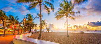 10 BEDS, 4 BATHS, Sleep 16 in the most Prime Location in Miami! 