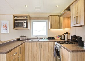 Fridge, oven, stovetop, toaster