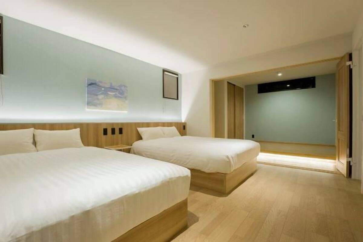 Blackout curtains, free WiFi, bed sheets