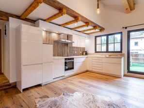 Fridge, oven, stovetop, dishwasher - Spacious apartment in the Zugspitz Arena (Biberwier)