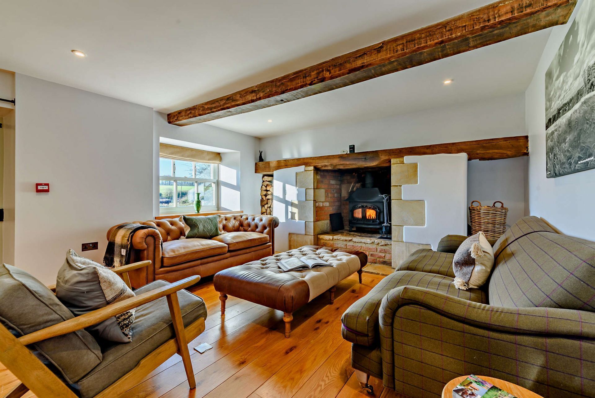 Télévision, cheminée