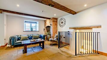 Télévision, cheminée