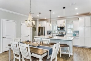 Dining - Best Views of the Gulf and Lost Key Beach Club From Your Private Townhome Balcony | 4 Bikes | Pools (Pensacola)