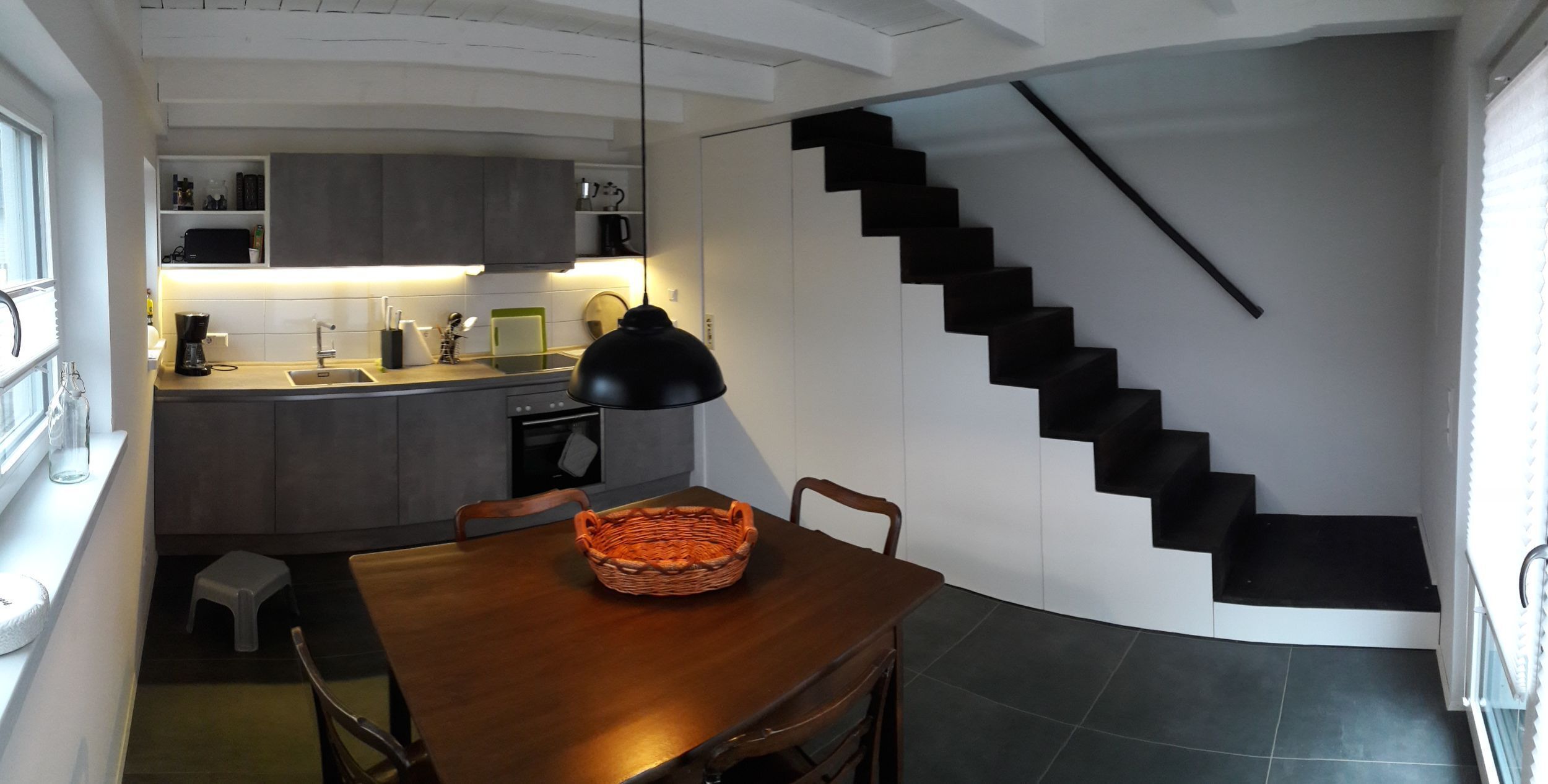 Réfrigérateur, four, plaque de cuisson, lave-vaisselle