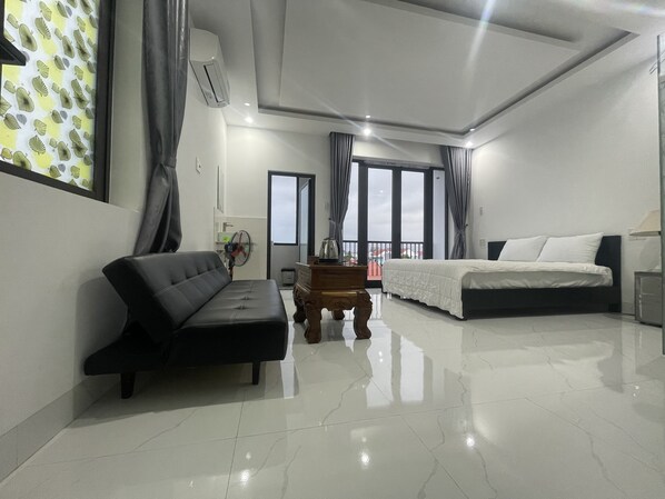 Kamar Double Basic | Wi-Fi gratis dan seprai linen