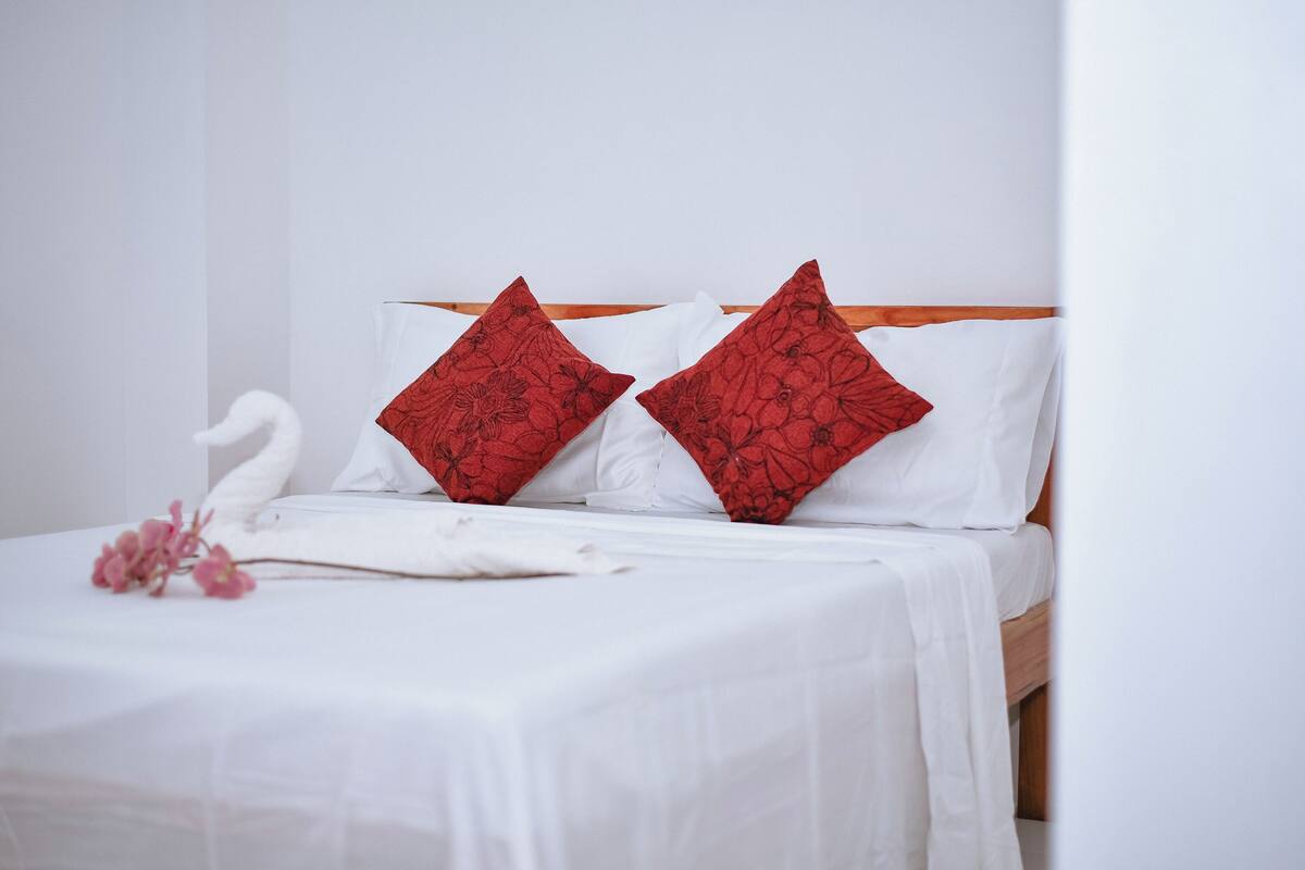 Deluxe eenpersoonskamer, 1 queensize bed | 1 slaapkamer, gratis wifi