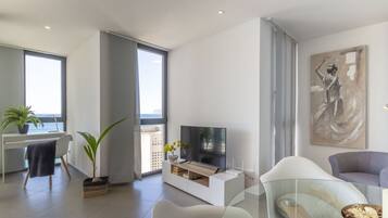 Televisión, chimenea