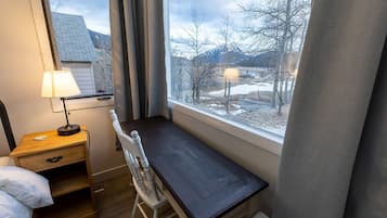 2 Schlafzimmer, Schreibtisch, kostenloses WLAN, Bettwäsche