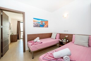 1 bedroom, desk, iron/ironing board, free WiFi