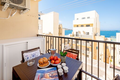 Sea Bliss 1-bedroom Apartment in a great location in Bugibba