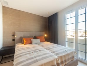 3 chambres, accès à Internet (gratuit)