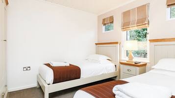 4 bedrooms, free WiFi