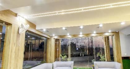 HOTEL SHIVAY INTERNATIONAL