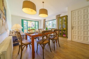 Dining - By The Sea | Beachfront Private Pool Stunning Garden AC Ideal for Families (Lloret de Mar)