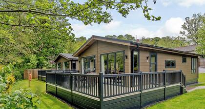 Pemberley Watersedge Lodge