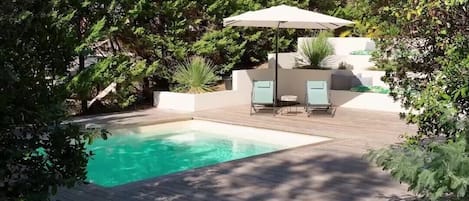 Outdoor pool, a heated pool