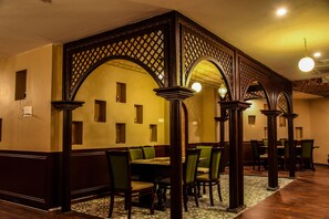 مطعم