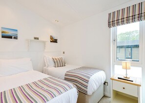 Unclassified image, 4 of 11, button