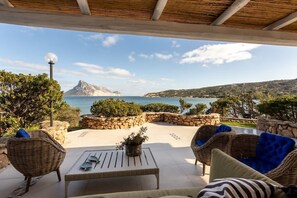 Terrace/patio - Villa Sea Soul - luxury with access to the sea (porto taverna)
