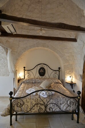 7 chambres, fer et planche à repasser, Wi-Fi gratuit, draps fournis