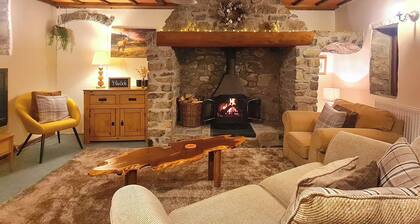 1 bedroom accommodation in Pontyberem, Carmarthenshire