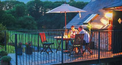 2 bedroom accommodation in Pontyberem, Carmarthenshire