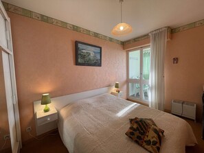 1 bedroom, WiFi - 1-Bedroom Apartment near Beach, Saint-Hilaire-de-Riez (Saint-Hilaire-de-Riez)