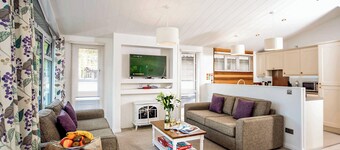 Carisbrooke Premier Lodge