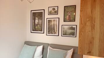 2 Schlafzimmer, BĂŒgeleisen/BĂŒgelbrett, Reisekinderbett, WLAN