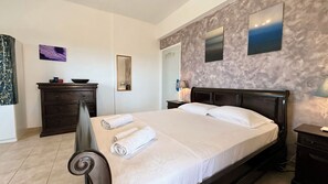 3 bedrooms, WiFi, bed sheets