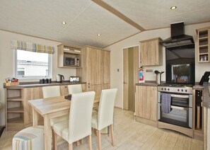 Fridge, oven, stovetop, toaster